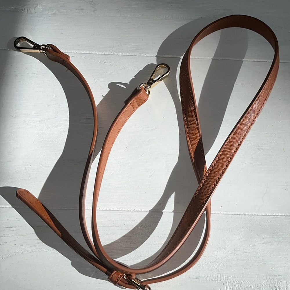 Brown gold replacement purse strap vegan leather nice condition 30”adjustable